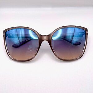 NWOT Guess Oversized Cat Eye Sunglasses in Shiny Beige with Blue Lenses GU7748